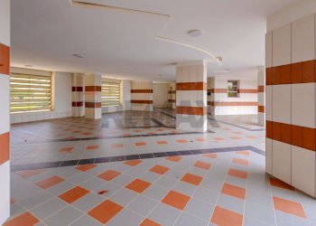 Ricezione / Lobby - Quadrilocale Via Degli Ammiragli Casardi
 
37, Barletta - foto 16