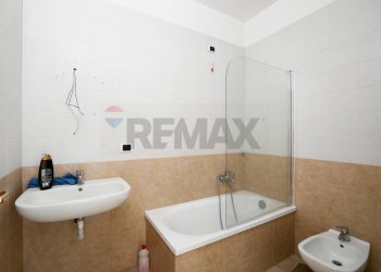 Bagno - Bilocale Strada Provinciale Modugno-Carbonara
 
4/5, Bari - foto 6