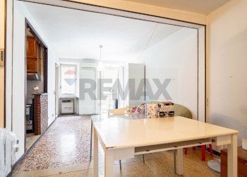 Sala da pranzo - Three-room apartment Strada Felice Cavallotti
 
43, Parma - photo 8