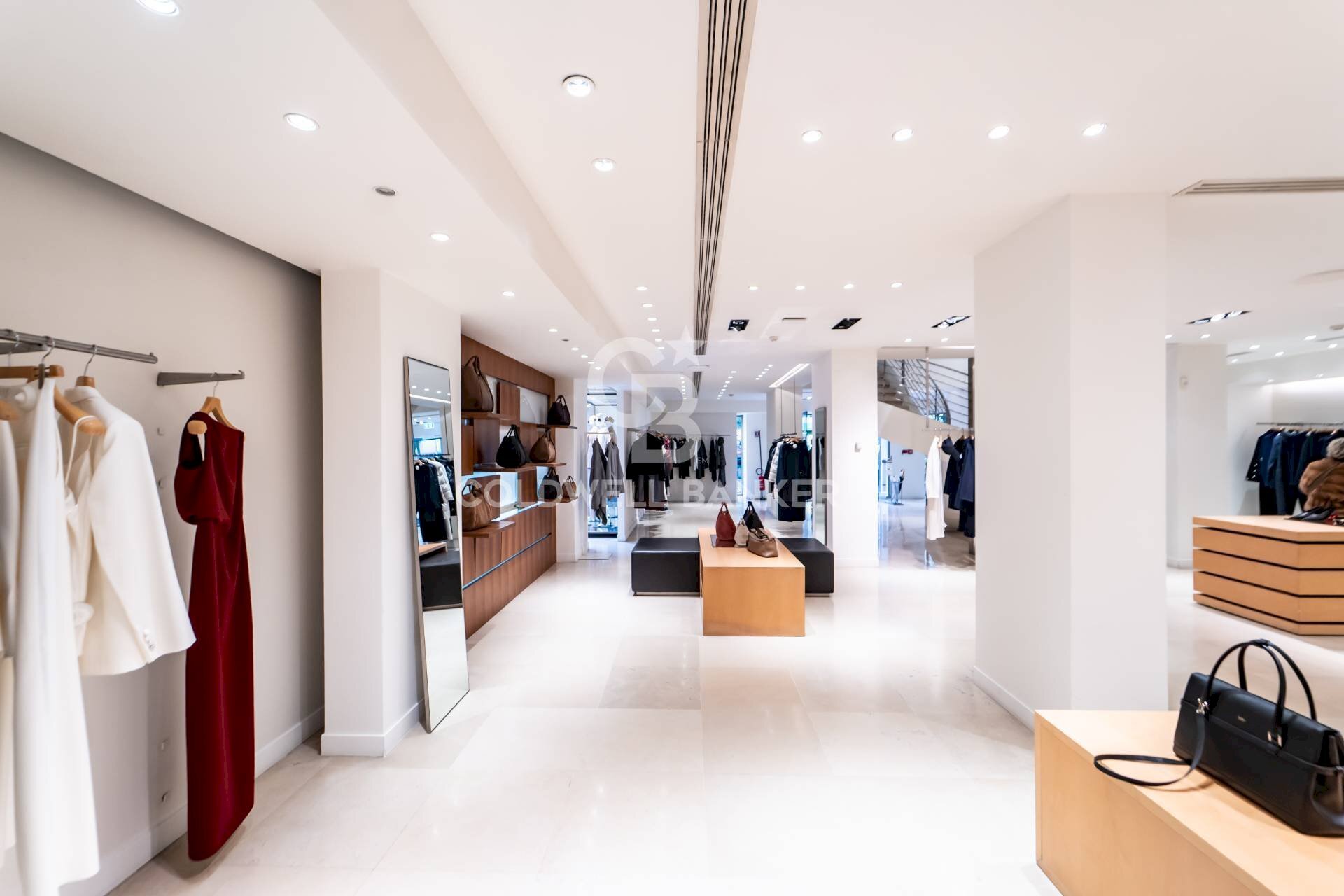 Foto 3 - Locale Commerciale via camiciotti
 
32, Messina - foto 3