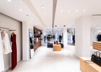 Foto 3 - Locale Commerciale via camiciotti
 
32, Messina - foto 3