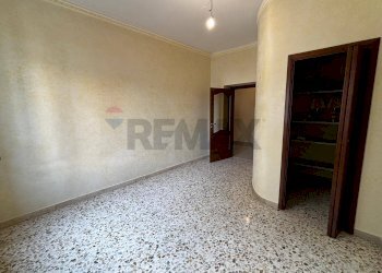 Stanza vuota - Quadrilocale via felice tarantini
 
10, Trani - foto 21