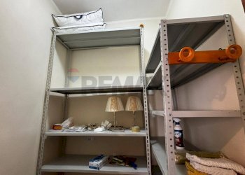 Dispensa di stoccaggio - Quadrilocale via felice tarantini
 
10, Trani - foto 23