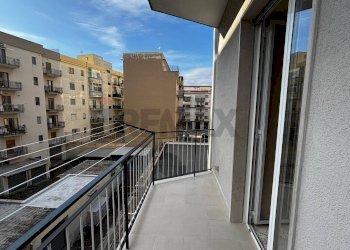 Balcone - Quadrilocale via felice tarantini
 
10, Trani - foto 37