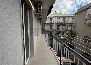 Balcone - Quadrilocale via felice tarantini
 
10, Trani - foto 38