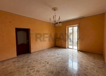 Stanza vuota - Quadrilocale via felice tarantini
 
10, Trani - foto 41