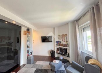 Apartment Via Alcide De Gasperi, Rho - photo 17