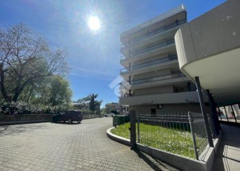 Bilocale Viale Vittorio Veneto, Borgomanero - foto 1