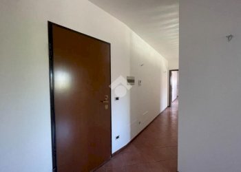 Bilocale Viale Vittorio Veneto, Borgomanero - foto 4