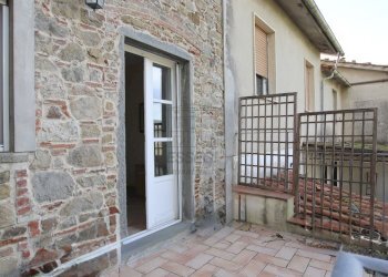 vendesi terratetto con terrazzo lucca capannoriIMG - Townhouse Via di Mezzo 5, Capannori - photo 8