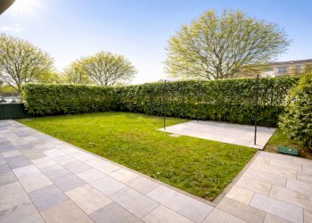 giardino - Appartamento Via Italo Calvino 22, Castelnuovo Rangone - foto 1