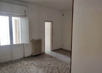 PHOTO-2026-01-05-12-31-38 (2).jpg - Appartamento Via col di lana 3B, Bari - foto 3