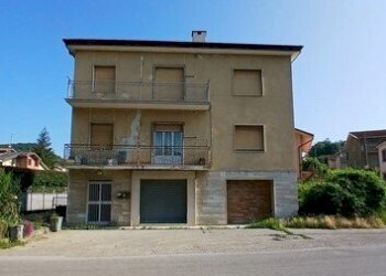 2.jpg - Appartamento all'asta Strada Ferrere 18, Cairo Montenotte - foto 1