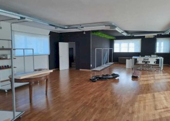 WhatsApp Image 2026-01-07 at 10.16.10 (1).jpeg - Laboratory via pietro nenni, Pescara - photo 13