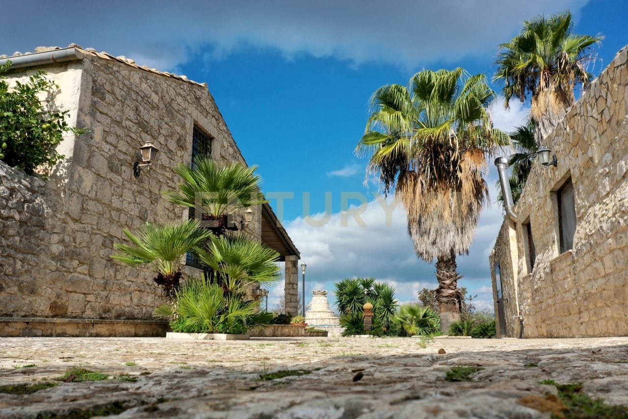 DJI_0501.JPG - Villa Ctr. Pirato Cava Maria 37, Modica - foto 1