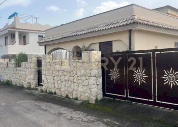 1.jpg - Casa indipendente Baia Portobello 35, Catania - foto 1