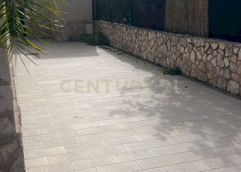 2.jpg - Casa indipendente Baia Portobello 35, Catania - foto 2