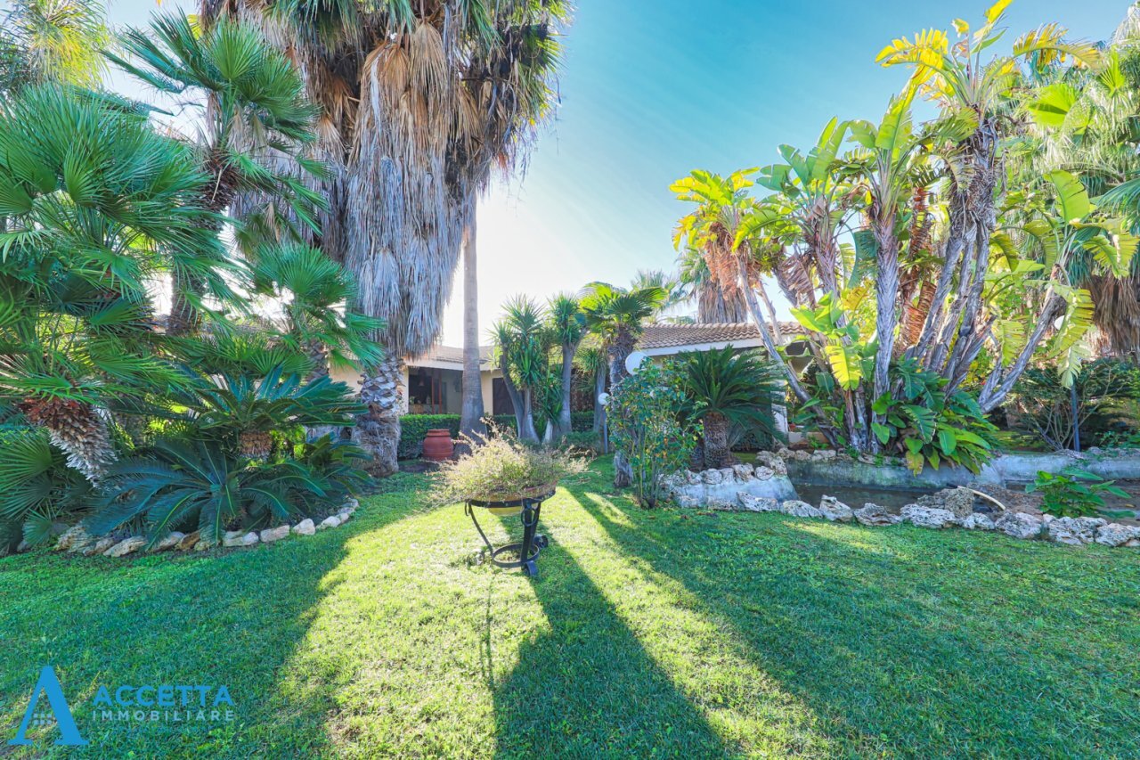 giardino - Villa Via Trascine 1, Taranto - photo 1