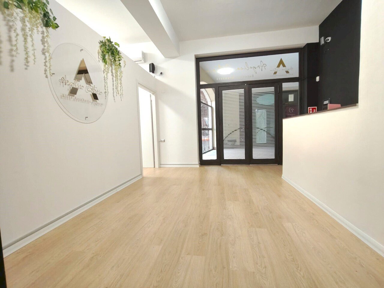 WhatsApp Image 2026-01-05 at 08.10.18 (2).jpeg - Commercial Premises Via Roma  193, Mascalucia - photo 1