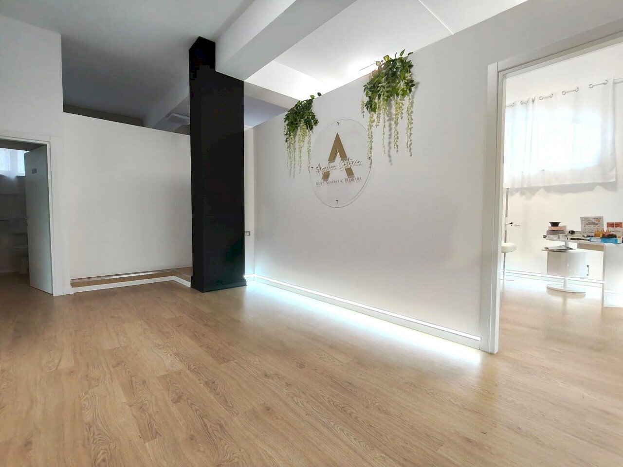 WhatsApp Image 2026-01-05 at 08.10.13.jpeg - Commercial Premises Via Roma  193, Mascalucia - photo 3