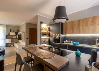 Villa a Schiera Usmate Velate - foto 1