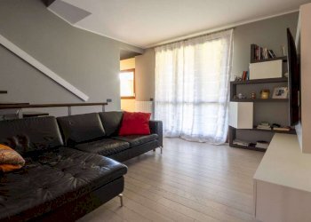 Villa a Schiera Usmate Velate - foto 9