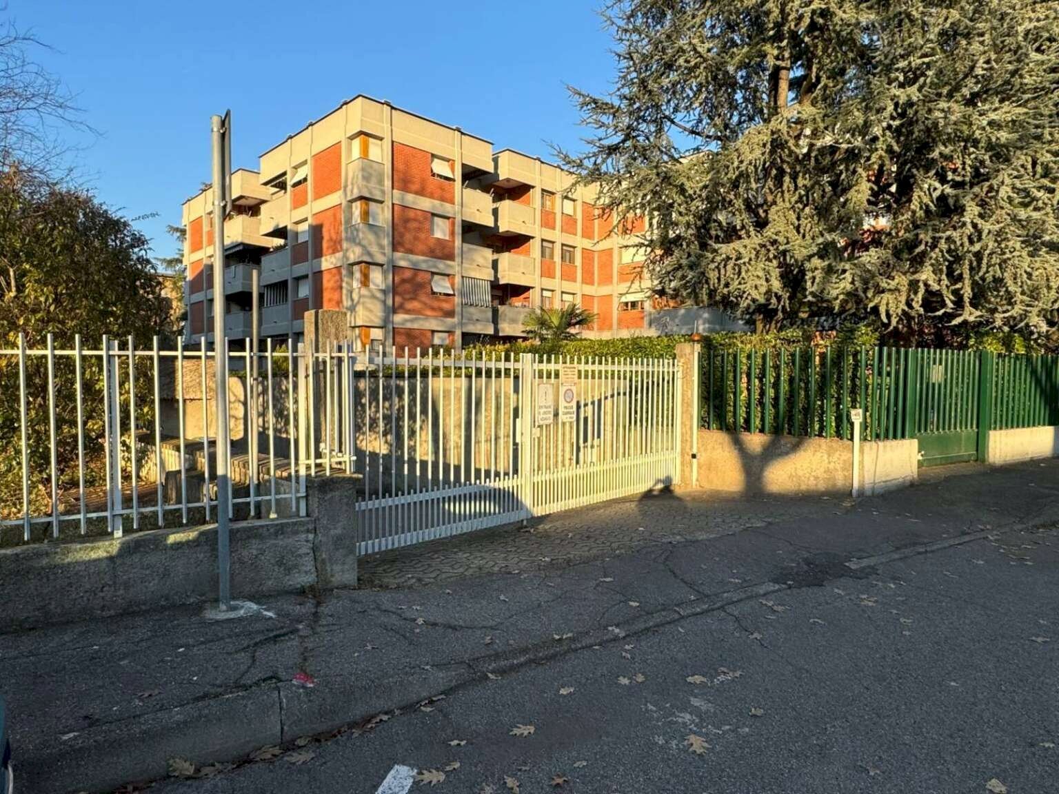 Four-room apartment Vimercate - photo 1