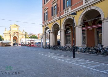 Quadrilocale via galliera, Bologna (zona Centro Storico) - foto 3