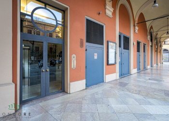 Quadrilocale via galliera, Bologna (zona Centro Storico) - foto 5