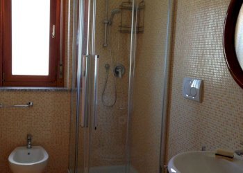 Bagno - Bilocale strada del Portone, 25, Torino (zona Mirafiori Sud) - foto 12