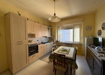 Three-room apartment Asti - photo 1