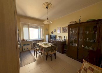 Three-room apartment Asti - photo 8