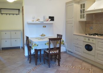 Three-room apartment Bologna (neighborhood Saragozza) - photo 7