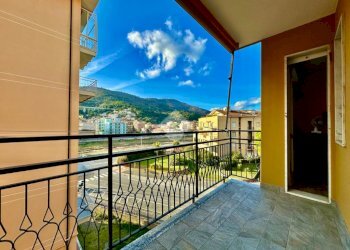 Two-room apartment Via Cristoforo Colombo, Andora - photo 1