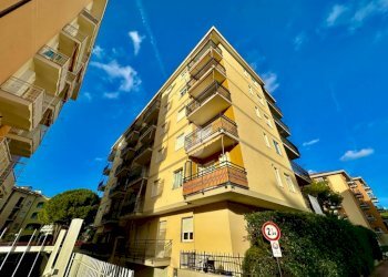 Two-room apartment Via Cristoforo Colombo, Andora - photo 3