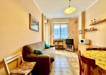 Two-room apartment Via Cristoforo Colombo, Andora - photo 10