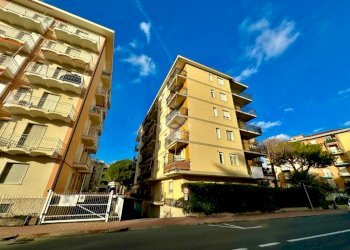 Two-room apartment Via Cristoforo Colombo, Andora - photo 22