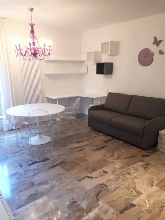 Two-room apartment via Mascarella, Bologna (neighborhood Centro Storico) - photo 2