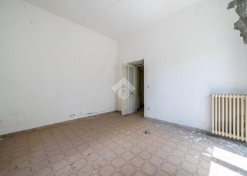 Stabile - Palazzo Via Gruppo Val Taro, Borgo Val di Taro - foto 12