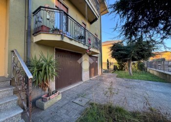 Quadrilocale Via G. Galilei, Cameri - foto 24