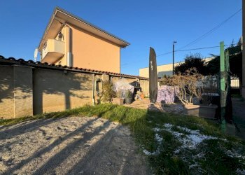 Quadrilocale Via G. Galilei, Cameri - foto 27