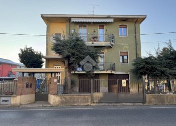 Quadrilocale Via G. Galilei, Cameri - foto 40