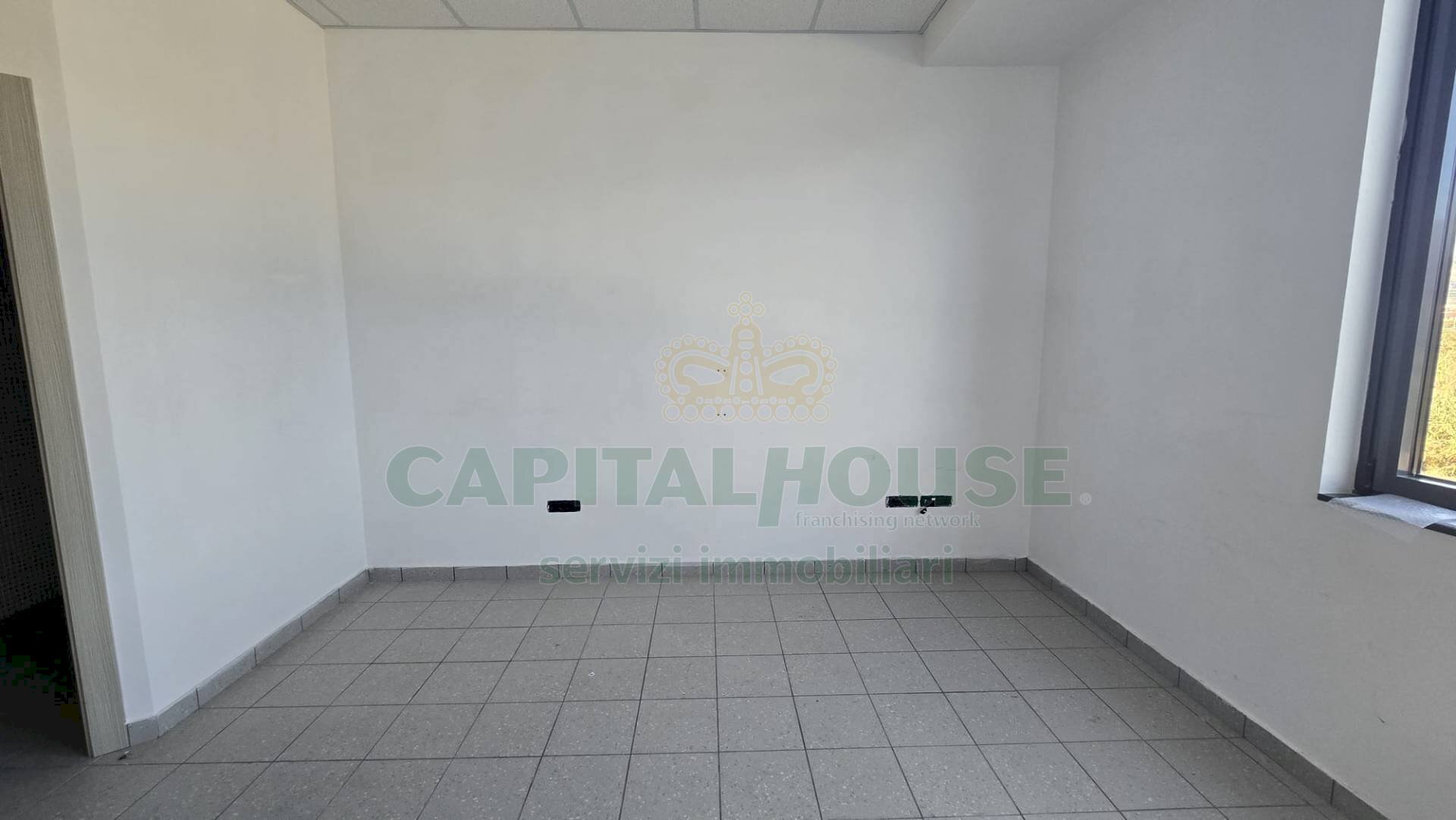Foto 2 - Office viale delle industrie, Caserta - photo 2