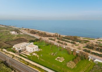 Foto 1 - Villa Via Giovanni Di Cagno Abbrescia
 
11, Bari - photo 1