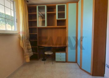 Camera / camera da letto - Trilocale Via Umberto I Traversa 270
 
6, Bari - foto 13