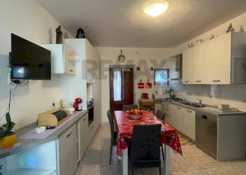 Cucina - Casa semi indipendente via Asmara
 
62, Luino - foto 2
