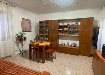 Sala da pranzo - Casa semi indipendente via Asmara
 
62, Luino - foto 4
