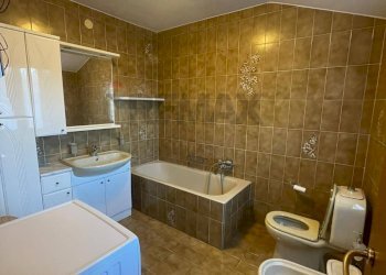 Bagno - Casa semi indipendente via Asmara
 
62, Luino - foto 6
