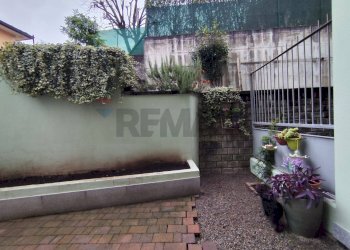 Giardino - Bilocale via San Carlo
 
9, Germignaga - foto 12