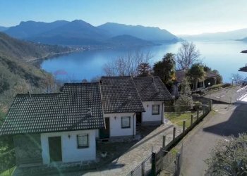 Casa all\'aperto - Villa a Schiera Luino - foto 1